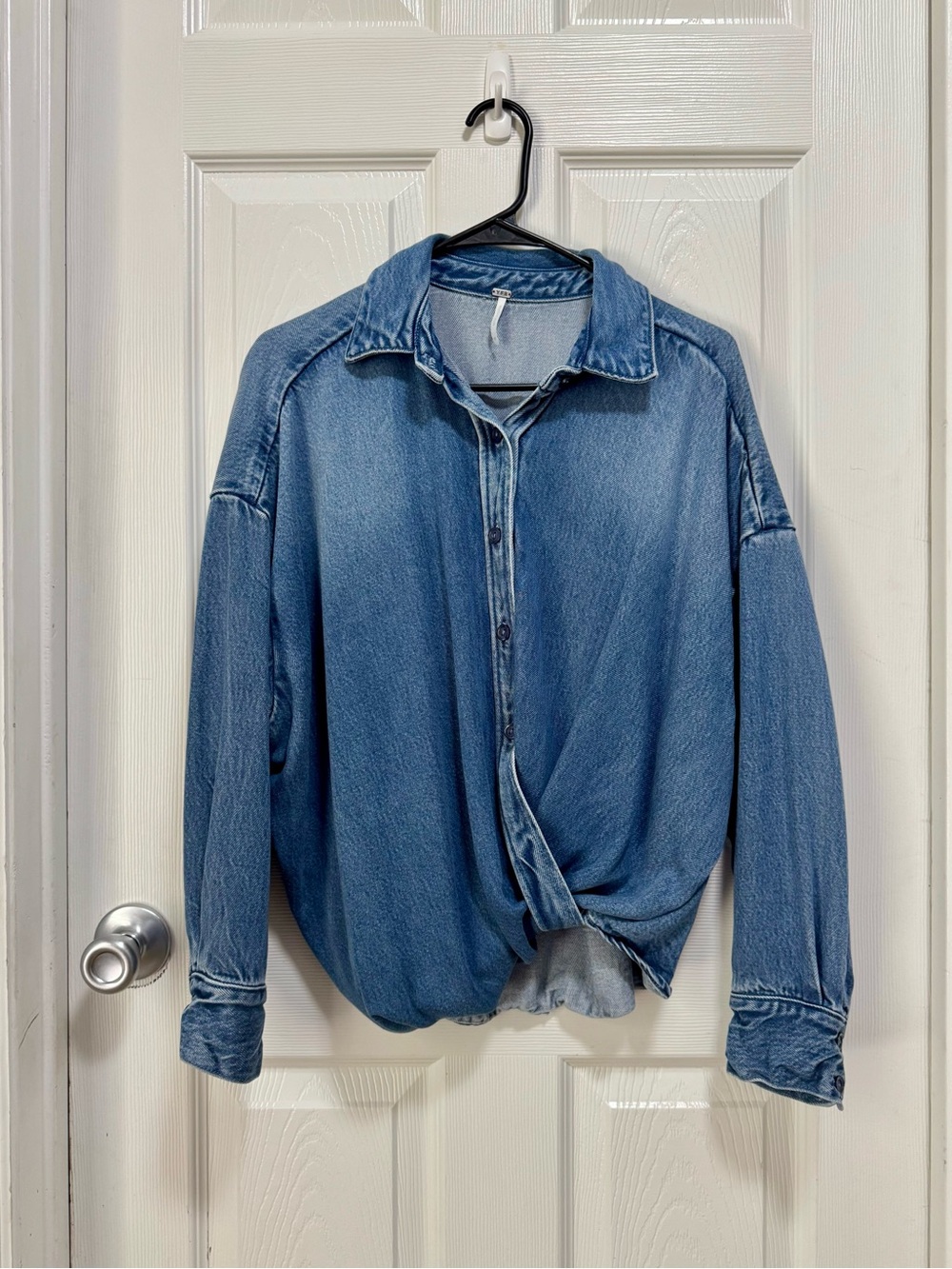YFB Young Fabulous & Broke Denim Twist Front Blouse in Size Medium